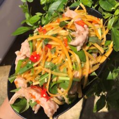 Gỏi Đu Đủ Chân Gà Rút Xương